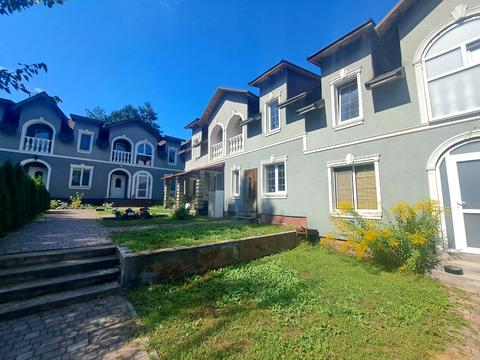 будинок за адресою Щаслива