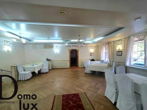 комерційна за адресою Симона Петлюри вул., 8