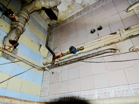 комерційна за адресою Богдана Хмельницького вул., 42