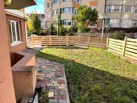 комерційна за адресою Тараса Шевченка бульв., 4