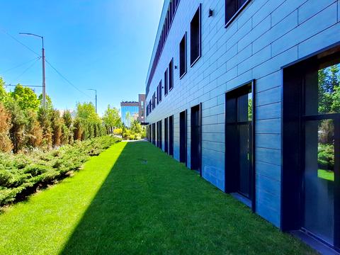 коммерческая по адресу Академіка Книшова ул. (Амурська), 6