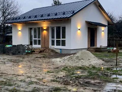 будинок за адресою Олександра Білаша вул. (Крилова)