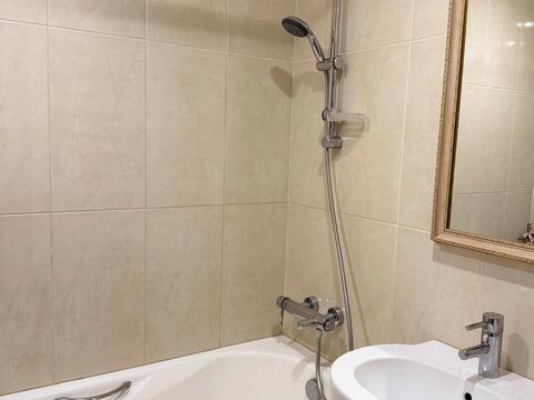 квартира за адресою Дарницький бульв., 8