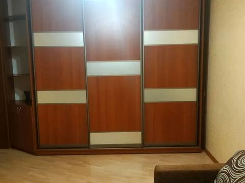 квартира по адресу Ореста Левицкого ул. (Академіка Курчатова), 4