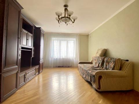 квартира за адресою Київ, Драгоманова вул., 44-А