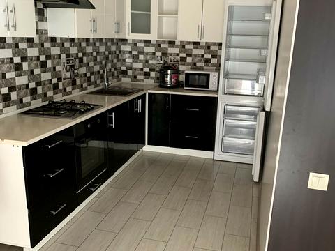 квартира за адресою Олексія Вадатурського вул. (Маршала Малиновського), 53а