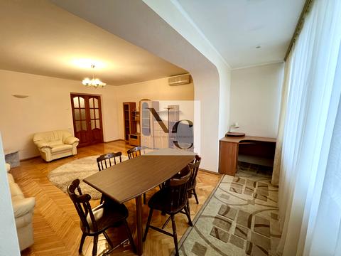 квартира за адресою Старонаводницька вул., 8