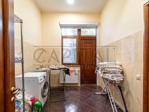 будинок за адресою Лісна