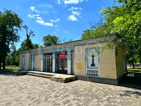 коммерческая по адресу пл. Гірницької Слави, 4