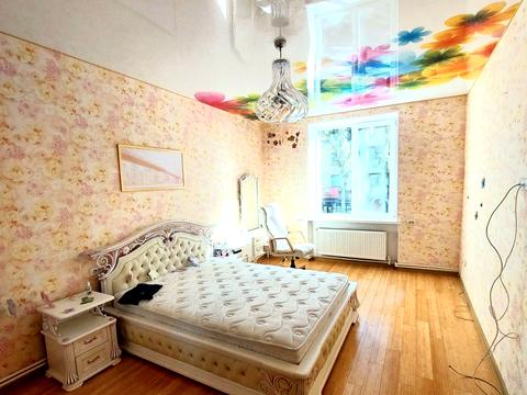 квартира за адресою Героїв України, 7