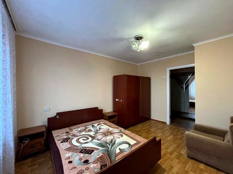 квартира за адресою Міру, 33