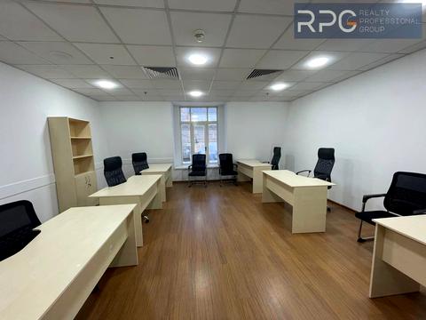 комерційна за адресою Басейна вул., 2а