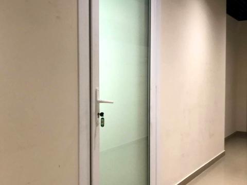 комерційна за адресою Мечникова вул. (Кловський), 18