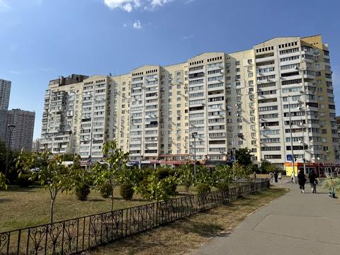 квартира за адресою Драгоманова вул., 44-А