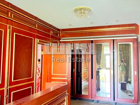комерційна за адресою Верхньогірська вул., 8