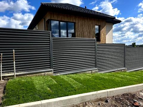 будинок за адресою Вишнева вул.