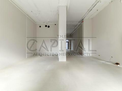 комерційна за адресою Бульварно-Кудрявська вул. (Воровського), 17