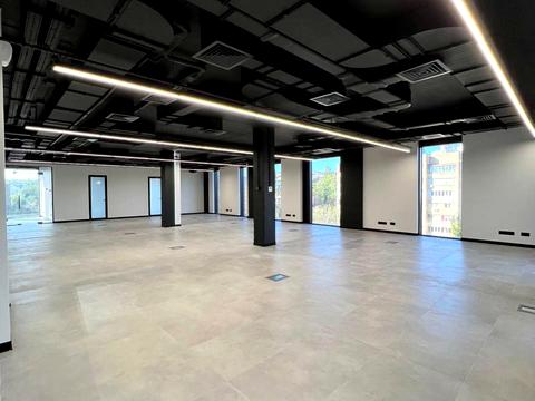 комерційна за адресою Красилівська вул., 9