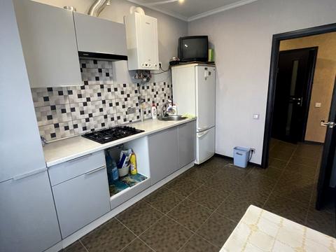 квартира за адресою В'ячеслава Чорновола вул., 48