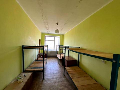 комерційна за адресою Залізнична, 8