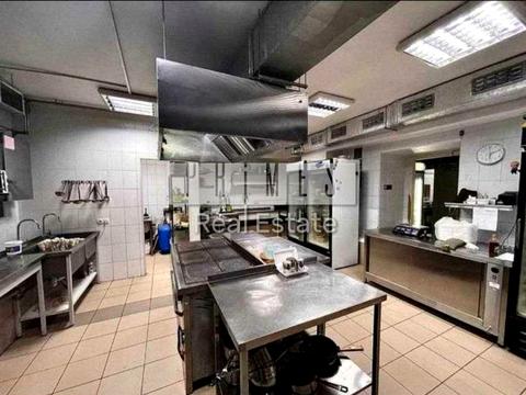 комерційна за адресою Володимирська вул., 92/39