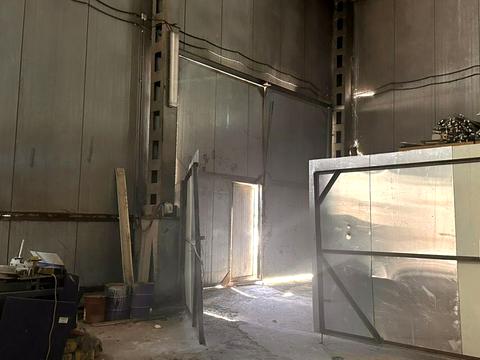 комерційна за адресою Малішевського вул., 52/2