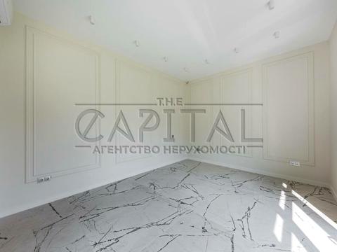 будинок за адресою Вишнева вул.