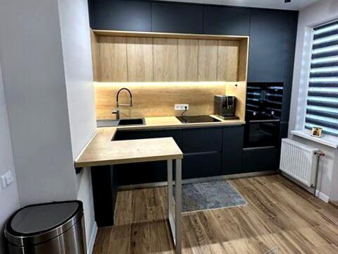 квартира за адресою Софії Русової вул., 7-А