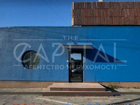 комерційна за адресою Межигірська вул., 82