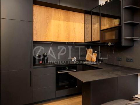 квартира за адресою Регенераторна вул., 4 к8