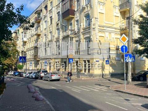 квартира за адресою Стрілецька вул., 7/6
