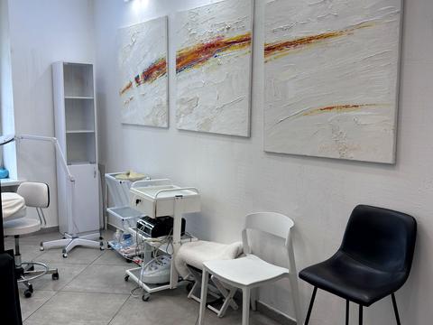 комерційна за адресою Золотоворітська вул., 2-А