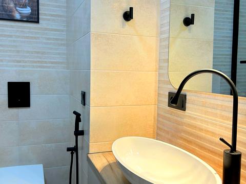 квартира за адресою Дніпровська набережна вул., 15-К