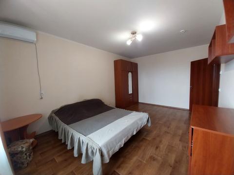 квартира по адресу Академика Глушкова просп., 9е