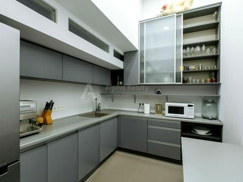 комерційна за адресою Шота Руставелі вул., 30-Б