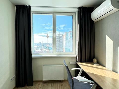 квартира за адресою Академіка Глушкова просп., 42