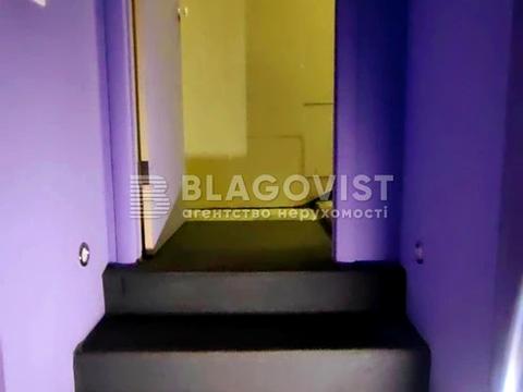 комерційна за адресою Князів Острозьких вул. (Московська), 39