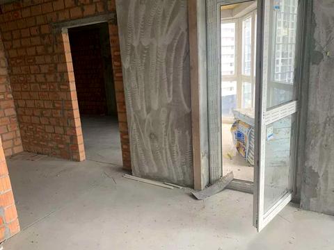 квартира за адресою Зарічна вул., 8