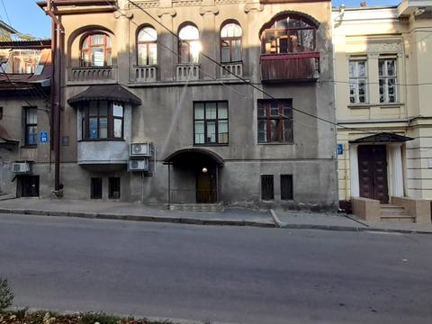 комерційна за адресою Дарвіна вул., 35