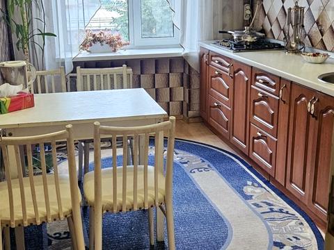 квартира за адресою Стадіонна вул., 13