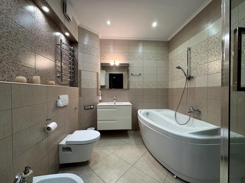 квартира по адресу Миколы Бажана просп., 8-Б