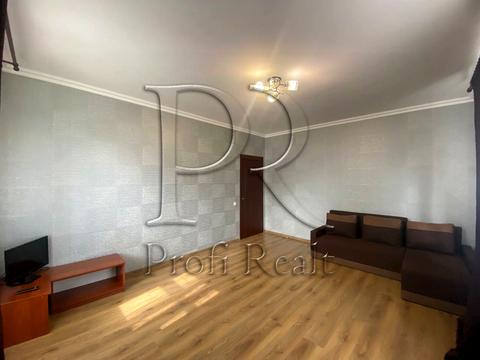 квартира за адресою Зоряна вул., 3