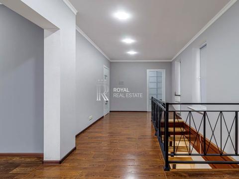 комерційна за адресою Володимира Самійленка вул. (Холмогорська), 17