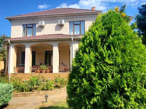 будинок за адресою Світанку вул., 5