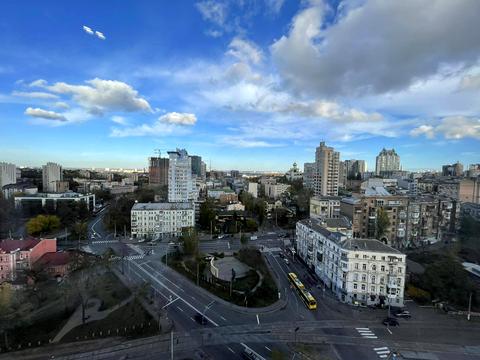 квартира за адресою В'ячеслава Чорновола вул., 2
