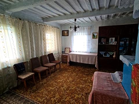 будинок за адресою с. Плужники, Червоноармійська