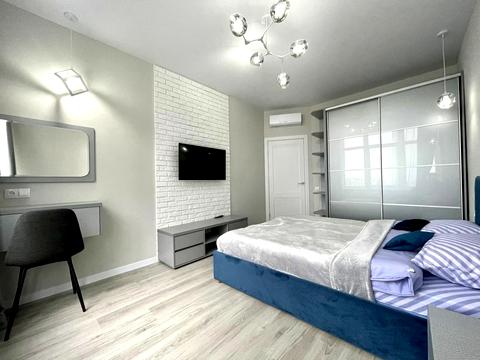 квартира за адресою Дніпровська набережна вул., 18-А