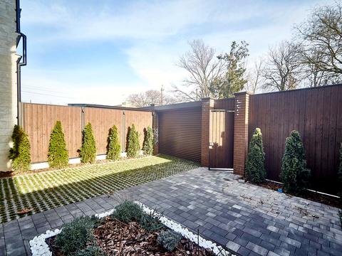 будинок за адресою Перлинна вул. ..