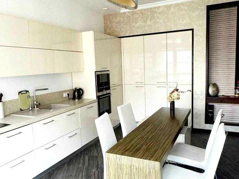 квартира за адресою Андрія Верхогляда вул. (Михайла Драгомирова), 9