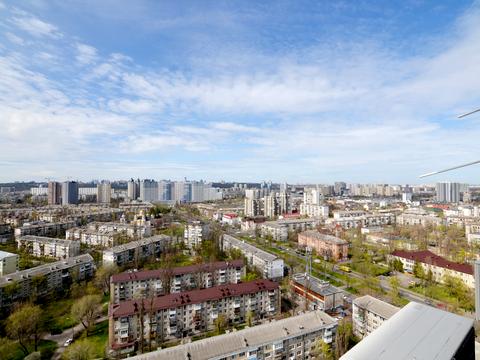 квартира за адресою Верховної Ради бульв., 14-Б